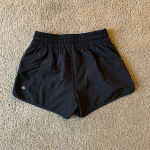 Lululemon Tracker V shorts 4”🍋